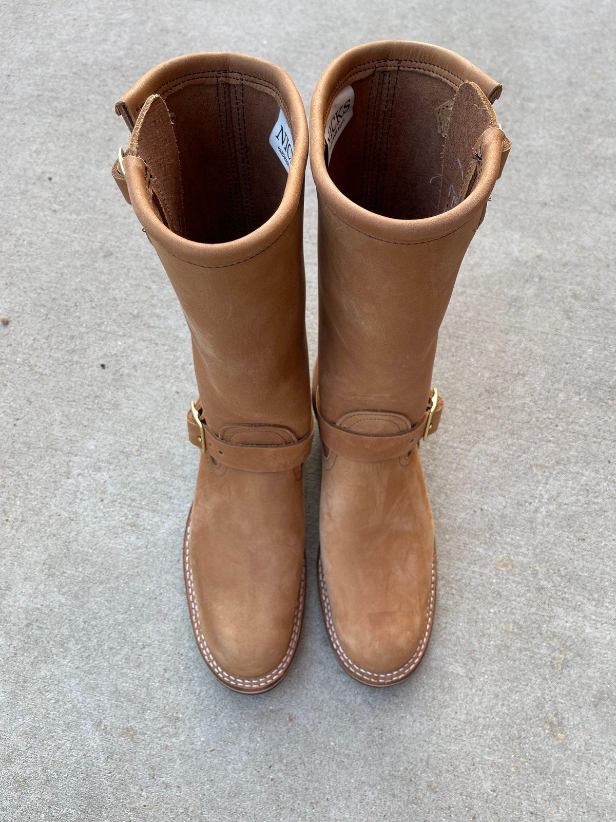 Photo by 32oz_denim on October 1, 2024 of the Nicks StationMaster in Seidel 1964 Tan.