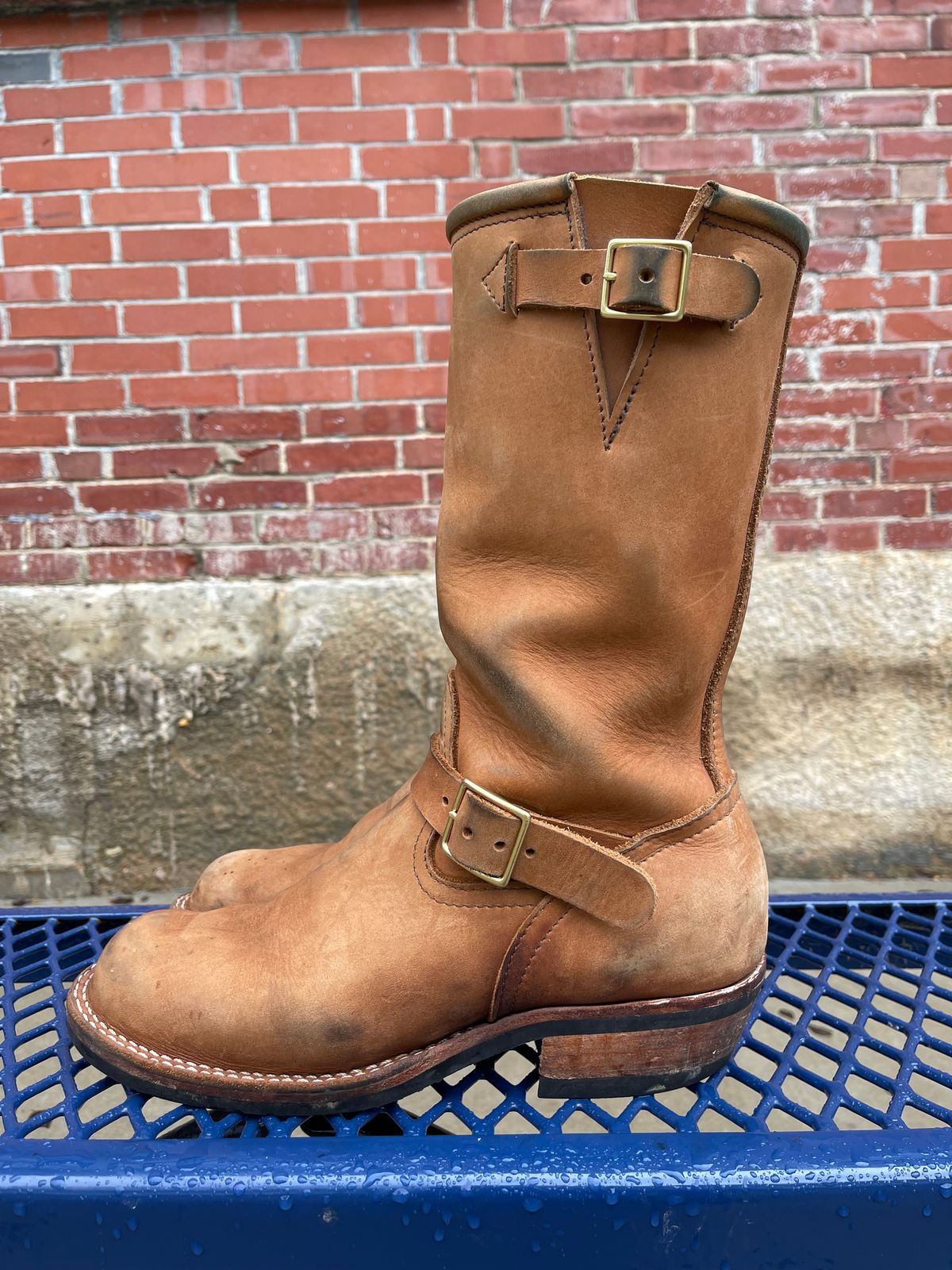 Photo by 32oz_denim on November 5, 2024 of the Nicks StationMaster in Seidel 1964 Tan.