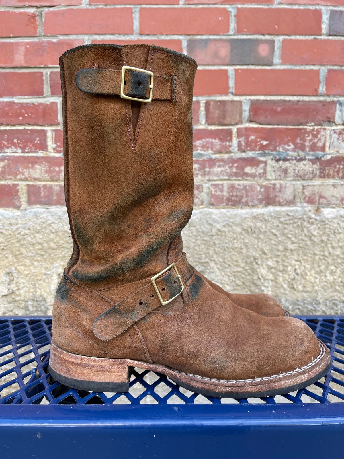 Photo by 32oz_denim on November 6, 2023 of the Nicks Renegade in Seidel 1964 Brown Roughout.