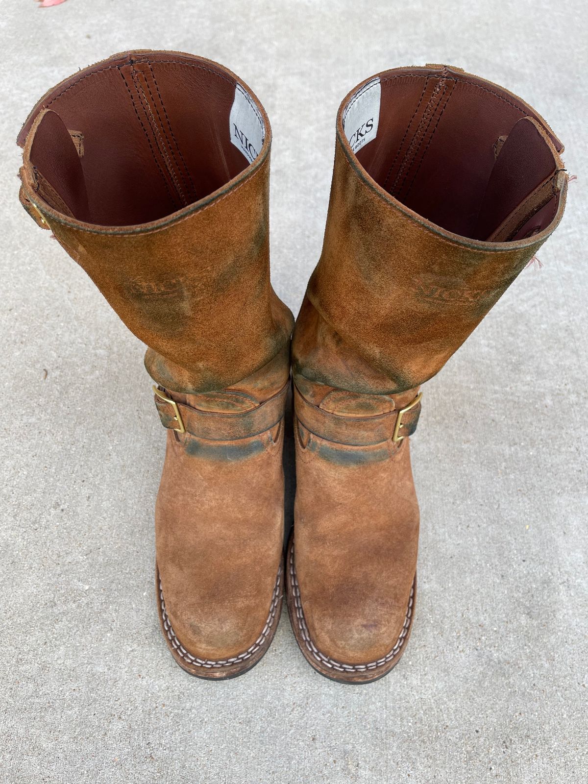 Photo by 32oz_denim on November 6, 2023 of the Nicks Renegade in Seidel 1964 Brown Roughout.