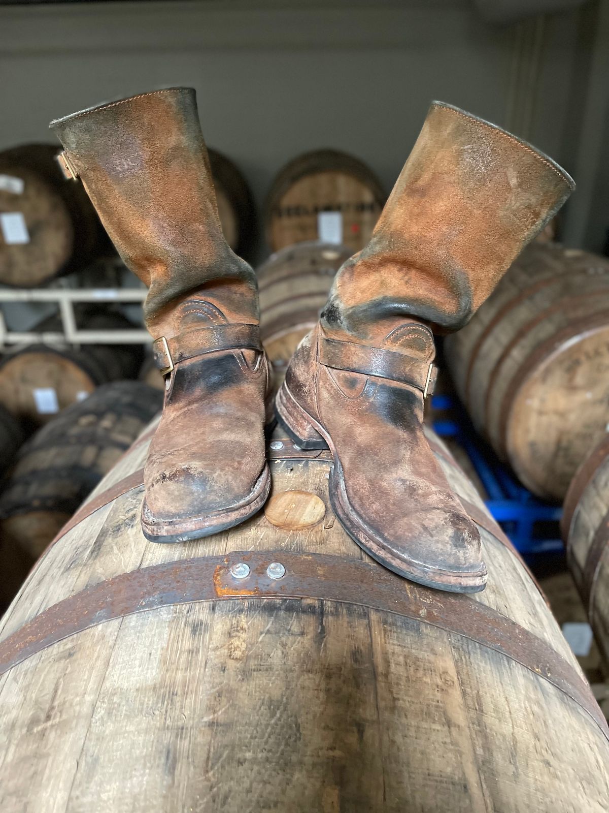 Photo by 32oz_denim on April 4, 2024 of the Nicks Renegade in Seidel 1964 Brown Roughout.
