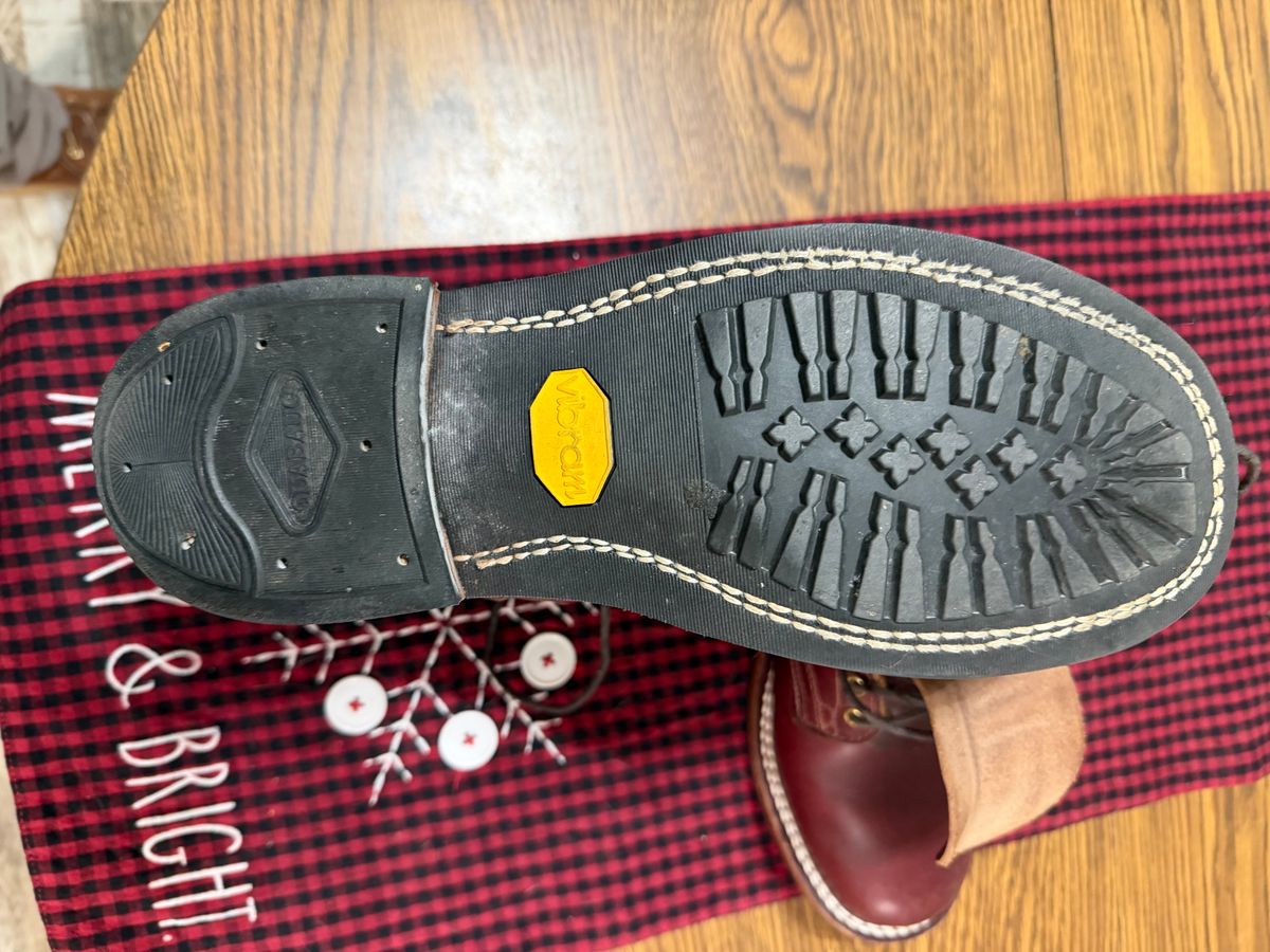 Photo by Shannmoody on December 1, 2025 of the Nicks Prospector in Horween Color 8 Chromexcel.