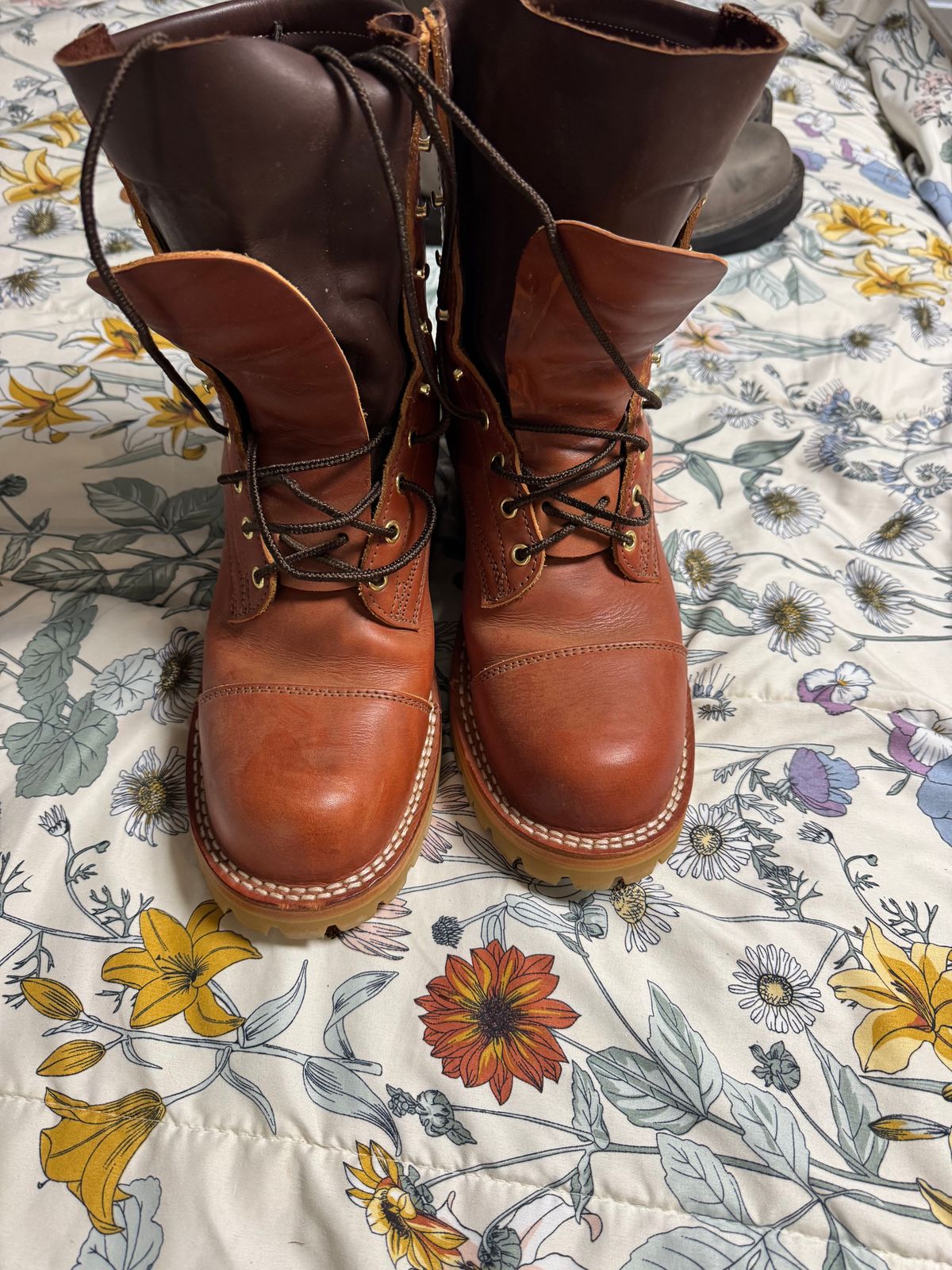 Photo by Shannmoody on October 25, 2025 of the Frank's Boots Type 2 Highlander in Wickett & Craig Chestnut English Bridle.