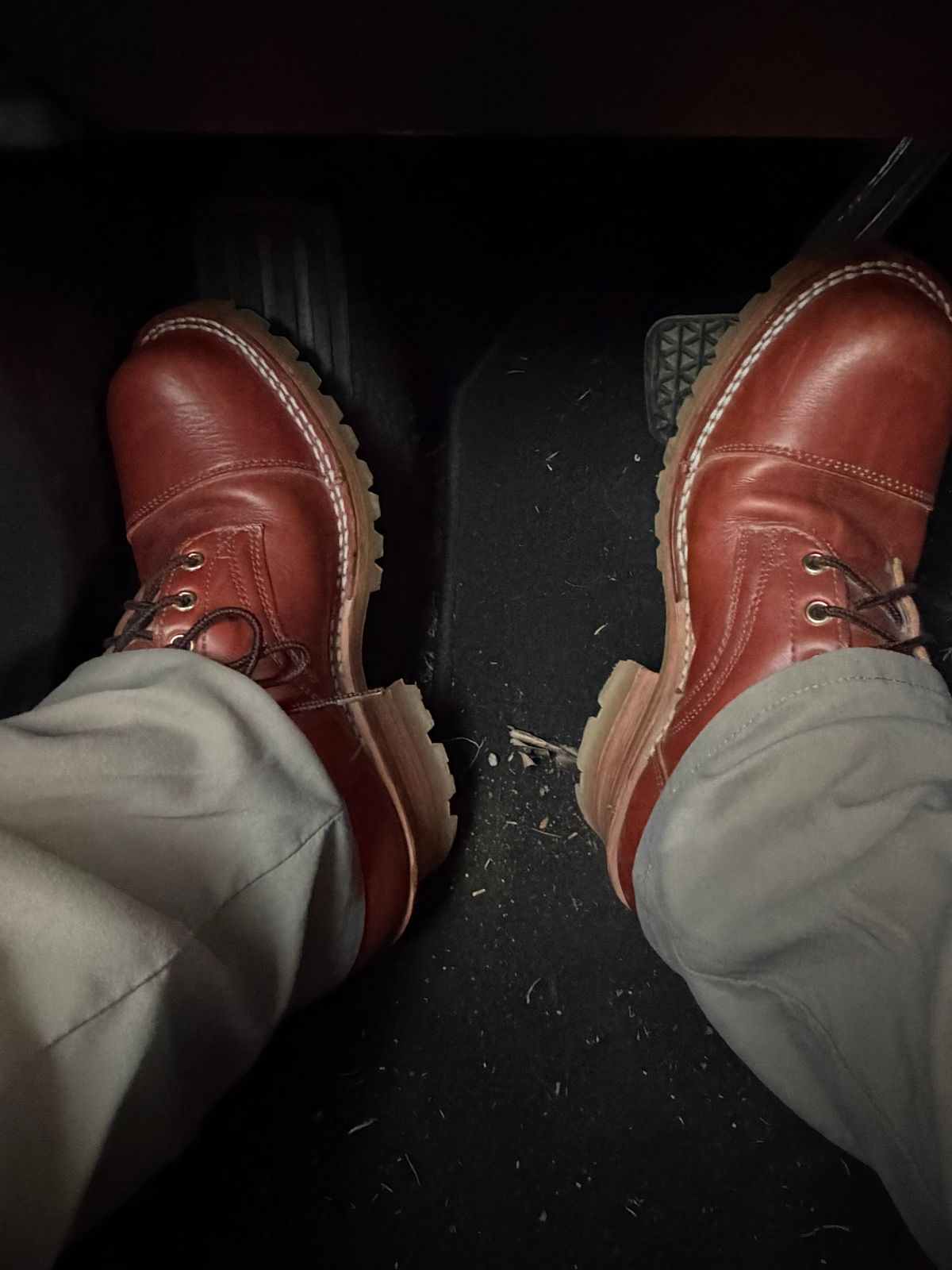 Photo by Shannmoody on December 10, 2025 of the Frank's Boots Type 2 Highlander in Wickett & Craig Chestnut English Bridle.