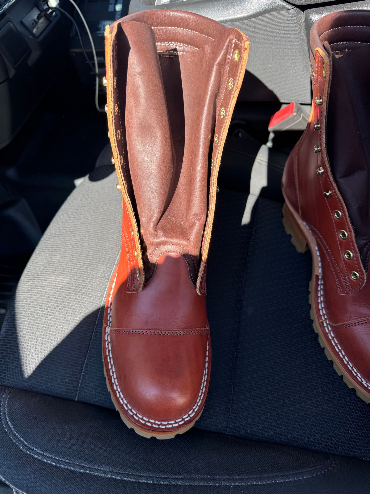 Photo by Shannmoody on October 24, 2025 of the Frank's Boots Type 2 Highlander in Wickett & Craig Chestnut English Bridle.