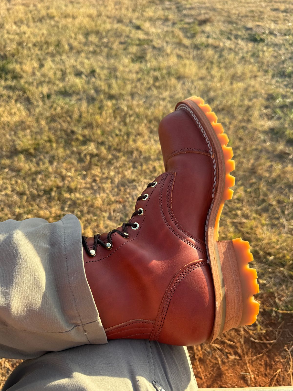 Photo by Shannmoody on October 24, 2025 of the Frank's Boots Type 2 Highlander in Wickett & Craig Chestnut English Bridle.