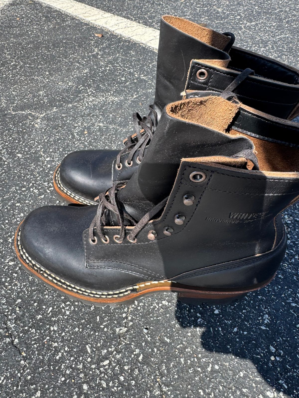 Photo by Shannmoody on July 14, 2025 of the White's C355 Logger in Seidel Black Double Shot.