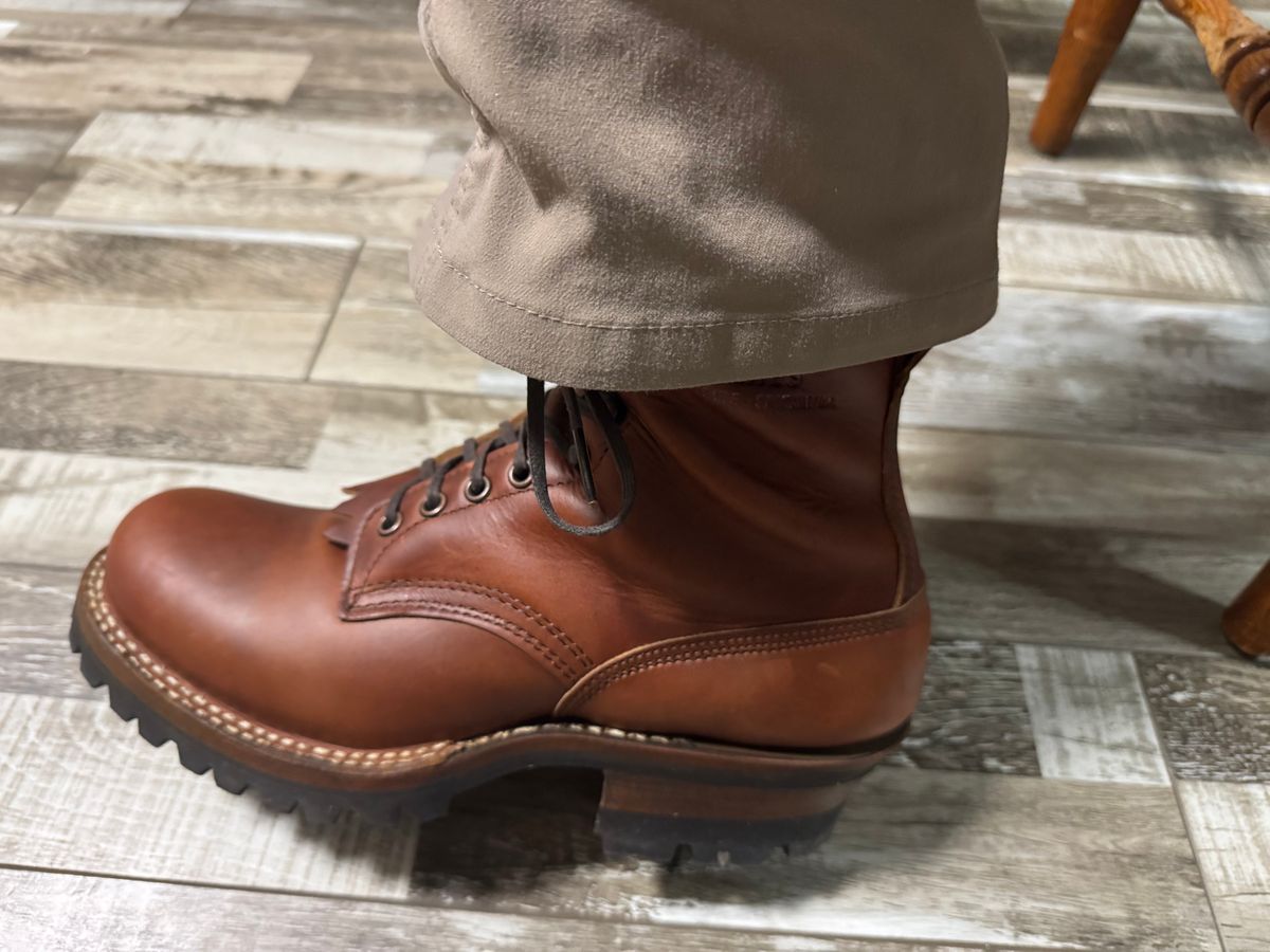 Photo by Shannmoody on July 29, 2025 of the White's C355 Logger in Seidel British Tan Double Shot.