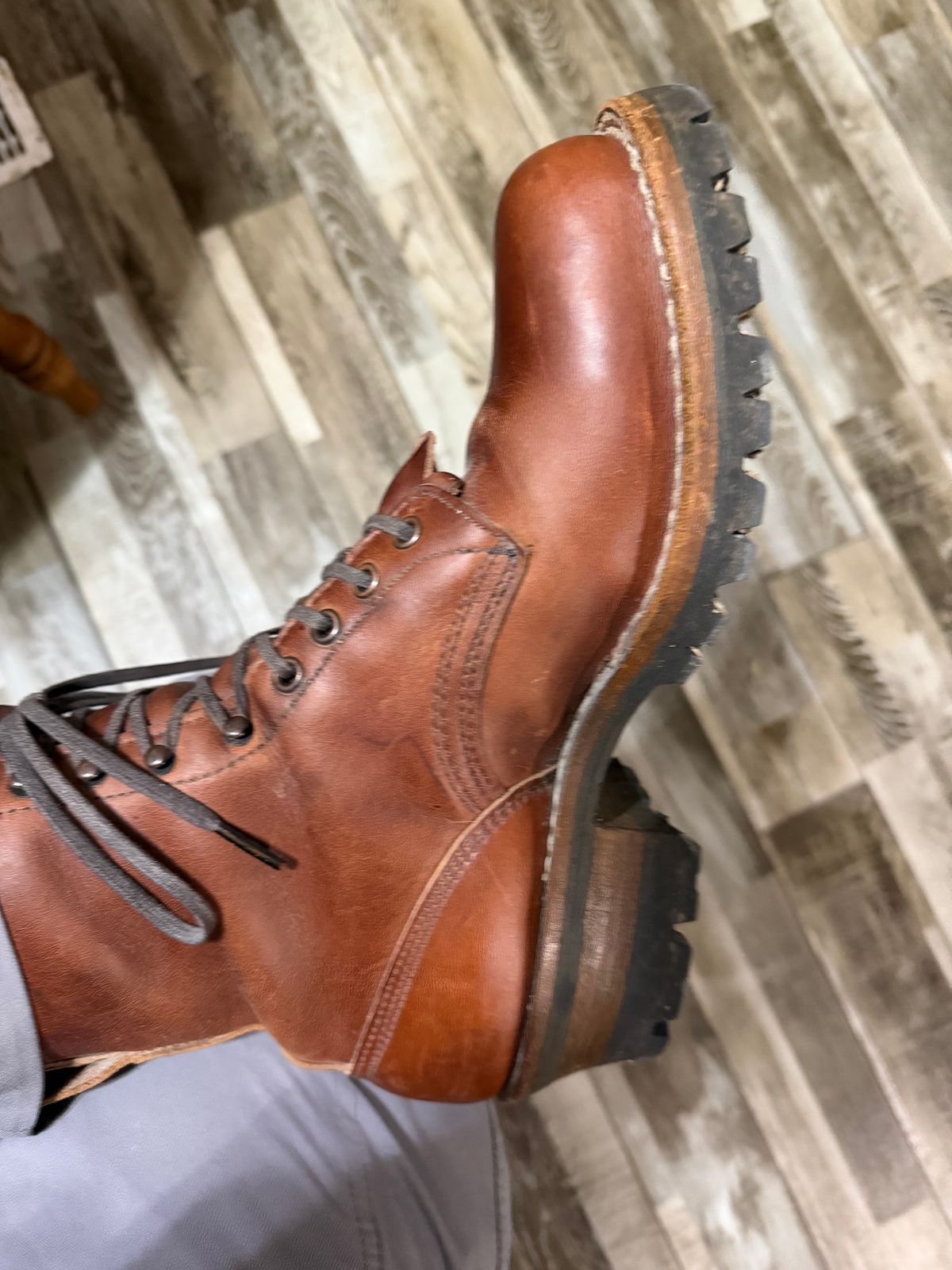 Photo by Shannmoody on December 8, 2025 of the White's C355 Logger in Seidel British Tan Double Shot.