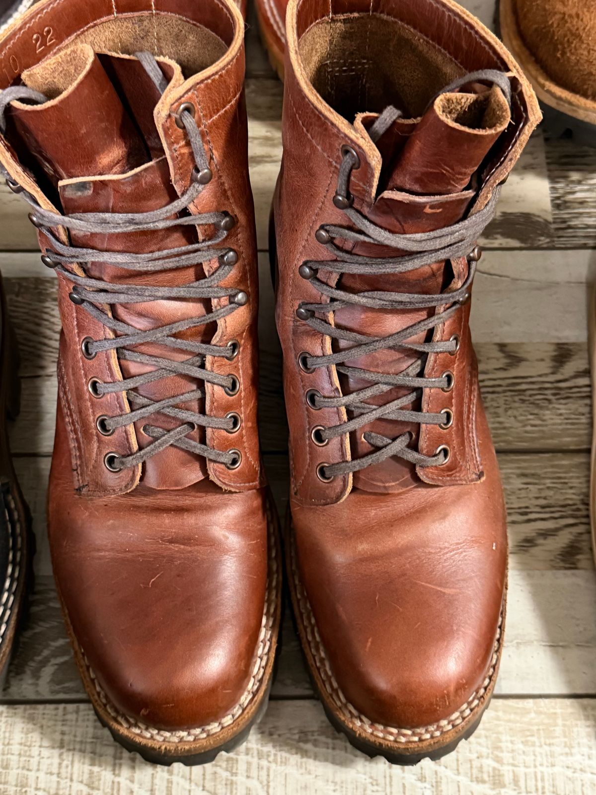 Photo by Shannmoody on December 14, 2025 of the White's C355 Logger in Seidel British Tan Double Shot.