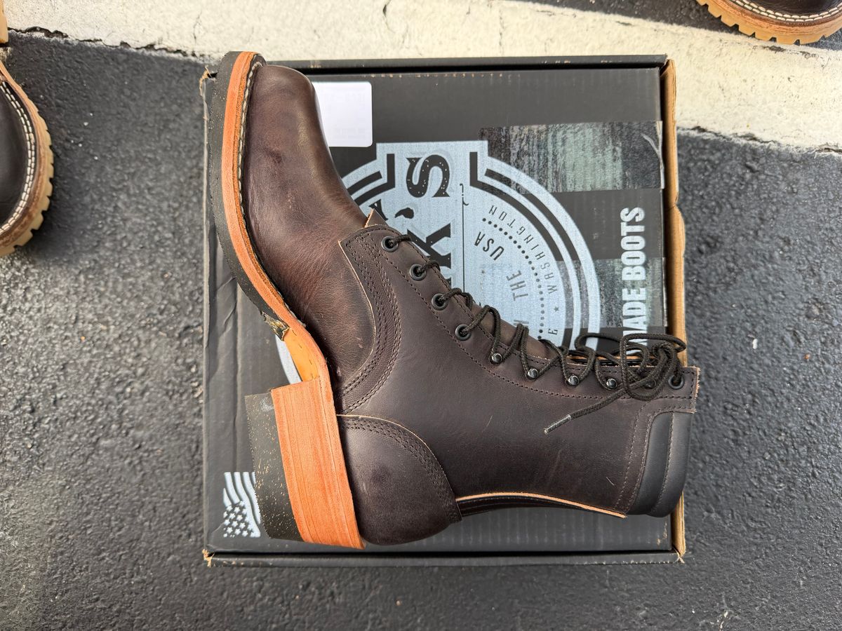 Photo by Shannmoody on February 17, 2026 of the Frank's Boots Type 2 Highlander in Cypress Black Teacore.