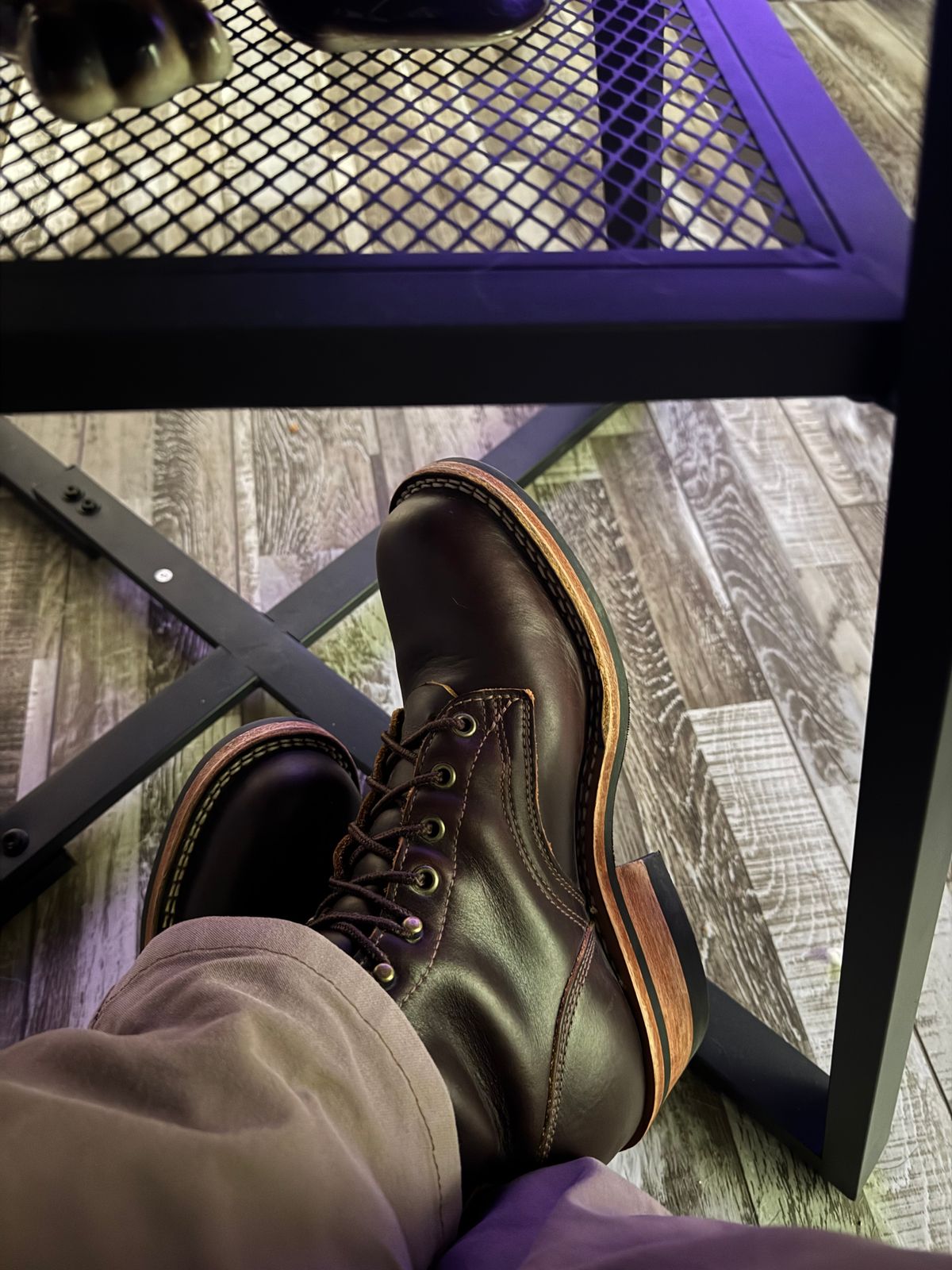 Photo by Shannmoody on June 29, 2025 of the Frank's Boots Wilshire in Seidel Brown Domain.