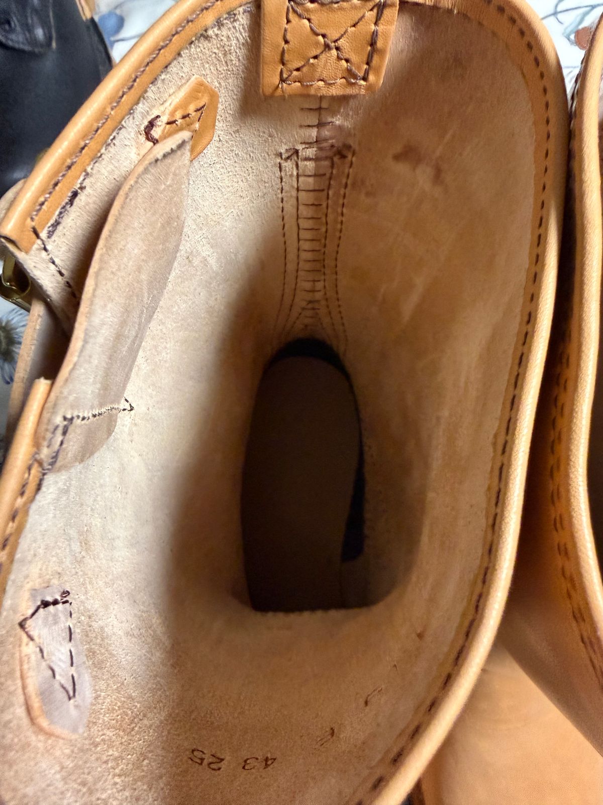 Photo by Shannmoody on February 19, 2026 of the Wesco Mister Lou in Maryam Italian Vachetta Natural Horsebutt.