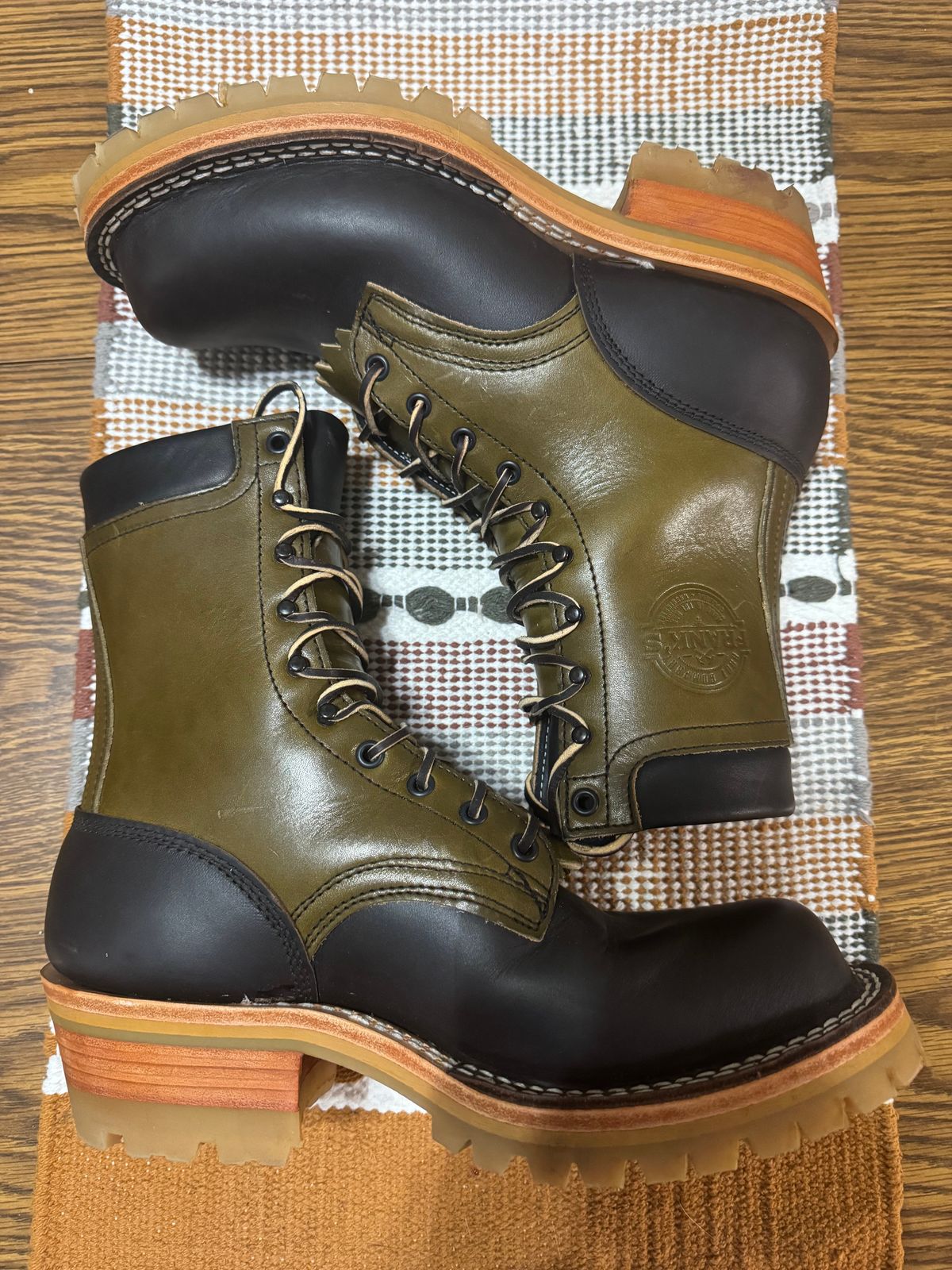 Photo by Shannmoody on October 11, 2025 of the Frank's Boots Royal Commander in Mocha/ Olive Harness.