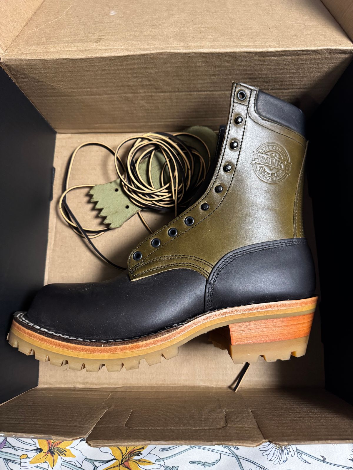 Photo by Shannmoody on October 10, 2025 of the Frank's Boots Royal Commander in Mocha/ Olive Harness.