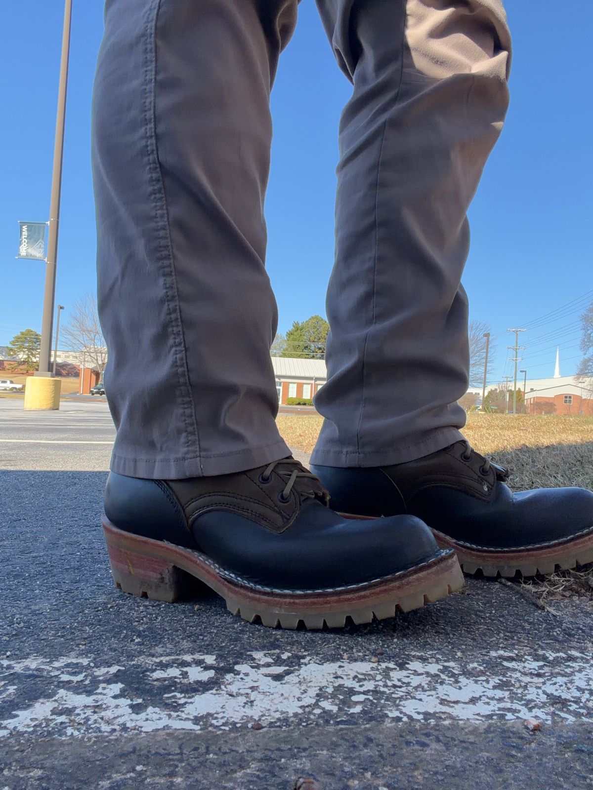 Photo by Shannmoody on December 11, 2025 of the Frank's Boots Royal Commander in Mocha/ Olive Harness.