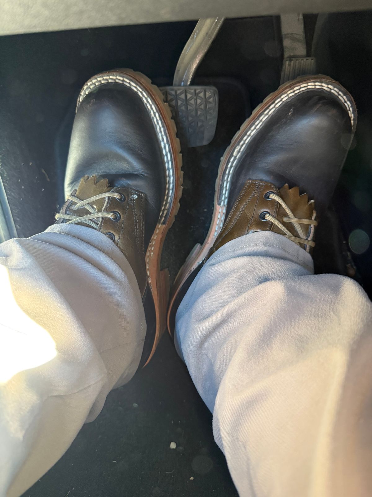 Photo by Shannmoody on December 11, 2025 of the Frank's Boots Royal Commander in Mocha/ Olive Harness.