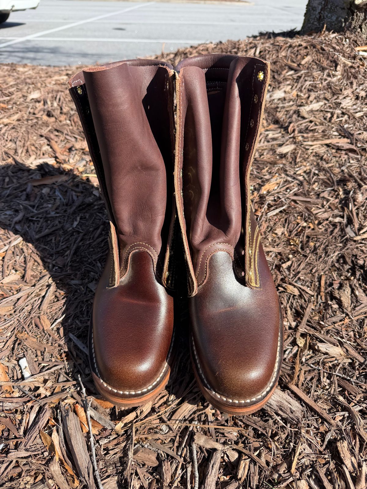 Photo by Shannmoody on February 20, 2026 of the Frank's Boots Type 2 Highlander in Horween Cinnamon Waxed Flesh.