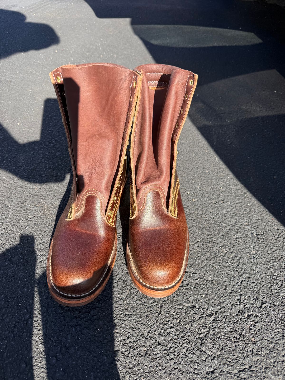 Photo by Shannmoody on February 20, 2026 of the Frank's Boots Type 2 Highlander in Horween Cinnamon Waxed Flesh.