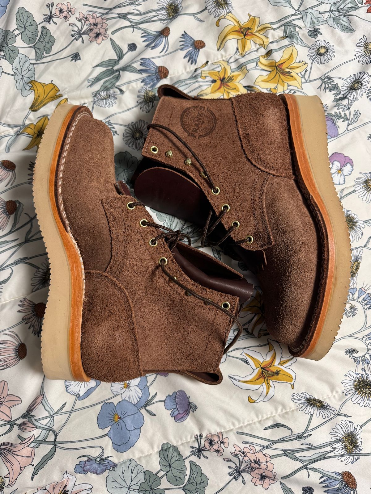 Photo by Shannmoody on May 28, 2025 of the Frank's Boots Rainier in Seidel Chocolate Oil Tan Roughout.