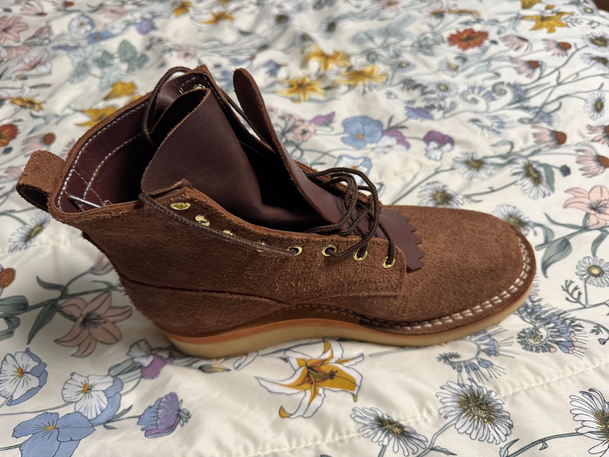 Photo by Shannmoody on May 28, 2025 of the Frank's Boots Rainier in Seidel Chocolate Oil Tan Roughout.