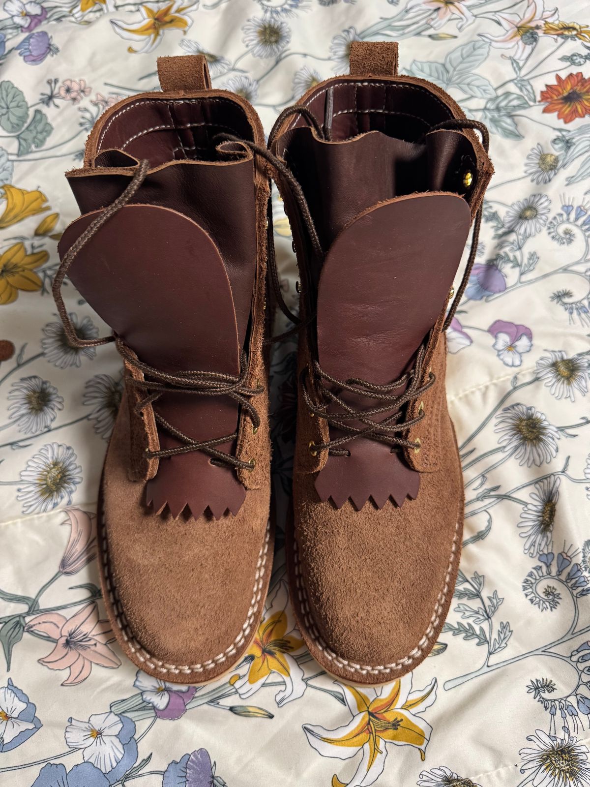 Photo by Shannmoody on May 28, 2025 of the Frank's Boots Rainier in Seidel Chocolate Oil Tan Roughout.