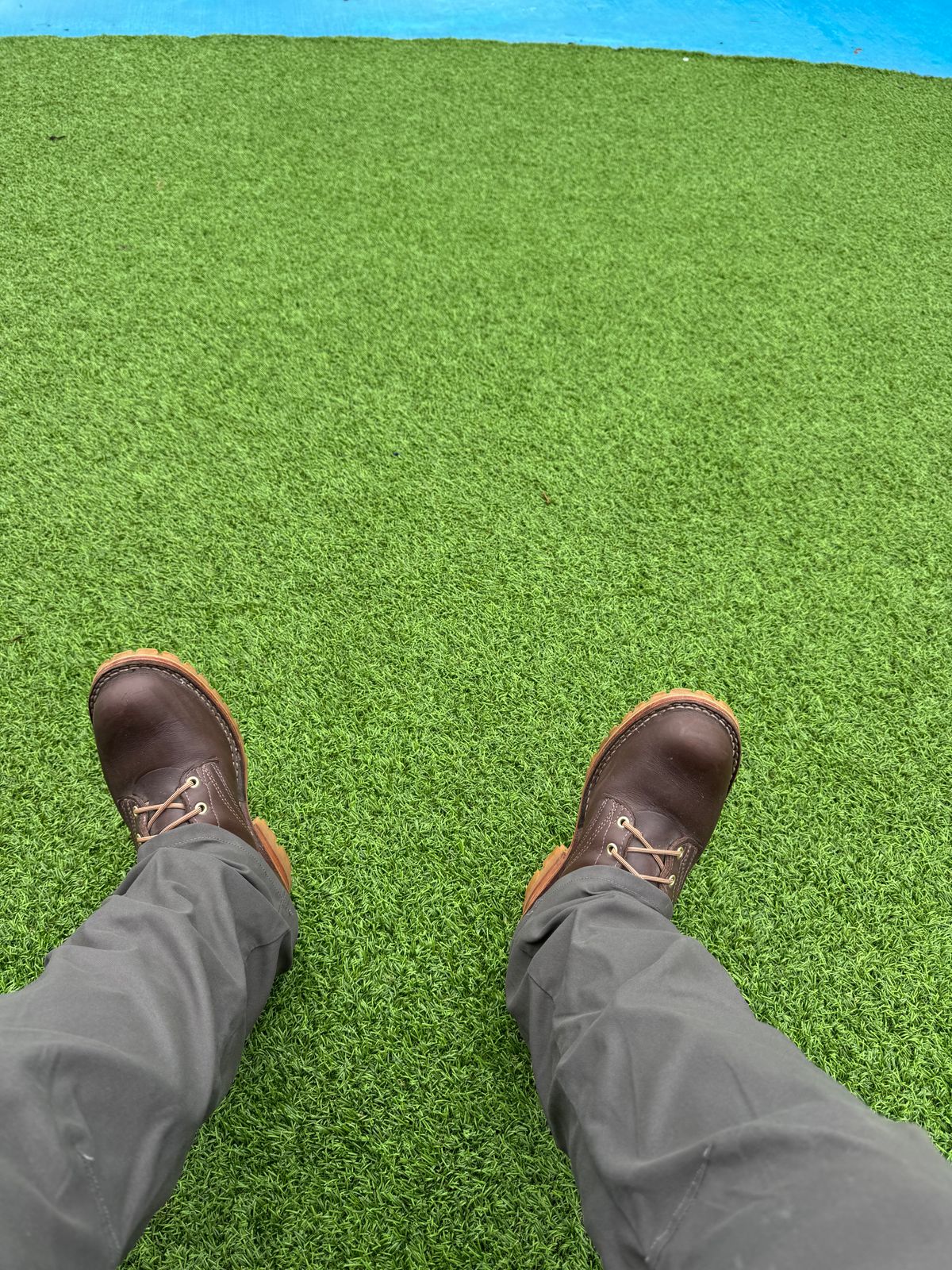 Photo by Shannmoody on May 26, 2025 of the Frank's Boots Type 1 Commander in Horween Walnut Cypress.