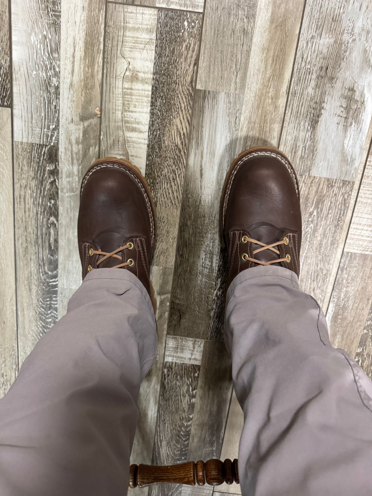 Photo by Shannmoody on June 9, 2025 of the Frank's Boots Type 1 Commander in Horween Walnut Cypress.