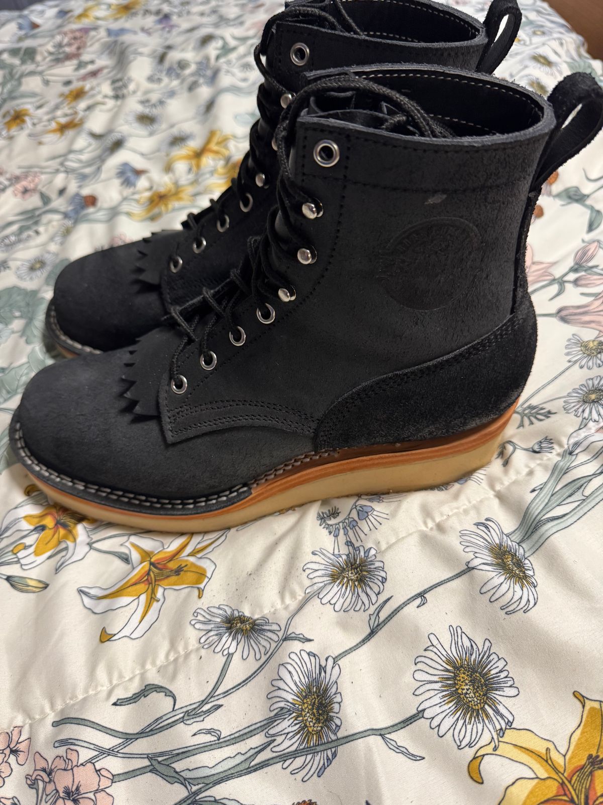 Photo by Shannmoody on May 28, 2025 of the Frank's Boots Rainier in Black Roughout Work Leather.