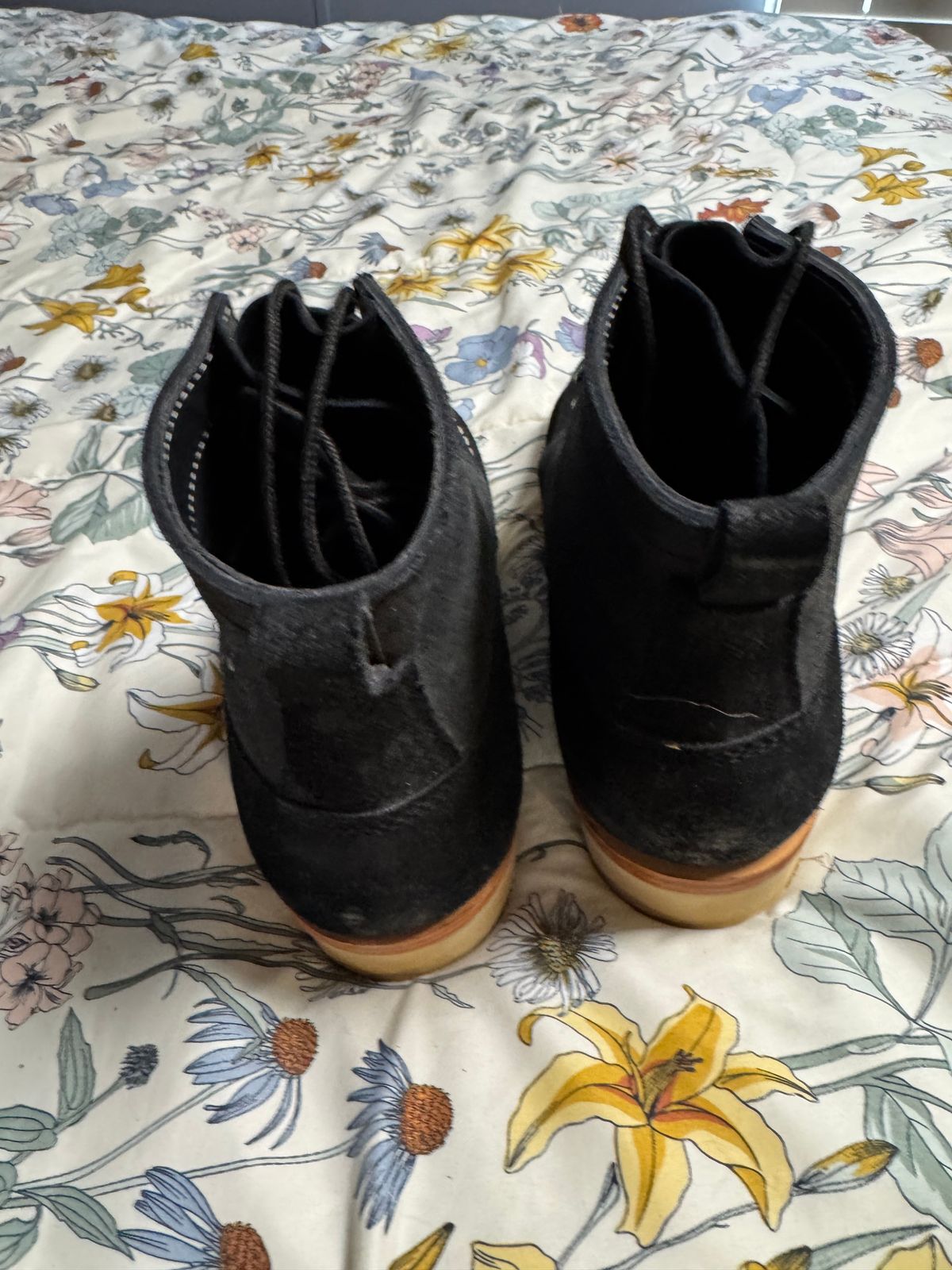 Photo by Shannmoody on May 28, 2025 of the Frank's Boots Rainier in Black Roughout Work Leather.