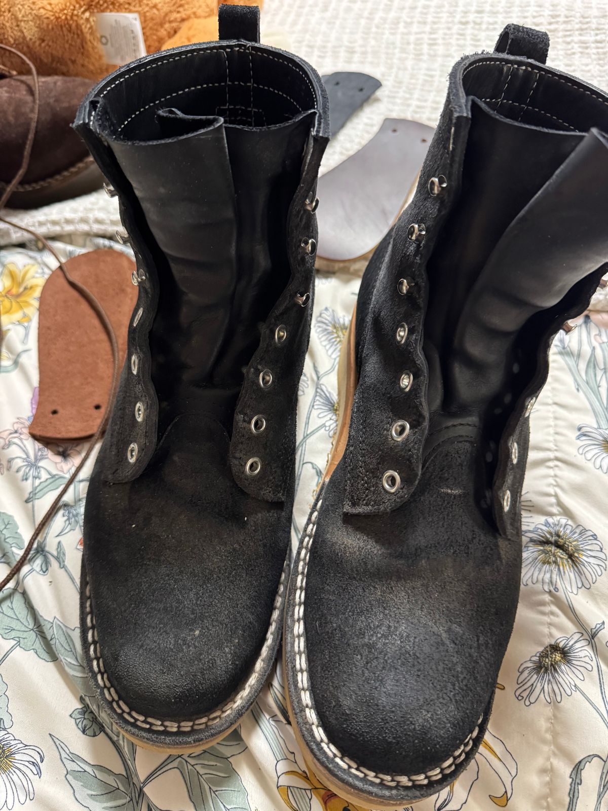 Photo by Shannmoody on June 30, 2025 of the Frank's Boots Rainier in Black Roughout Work Leather.