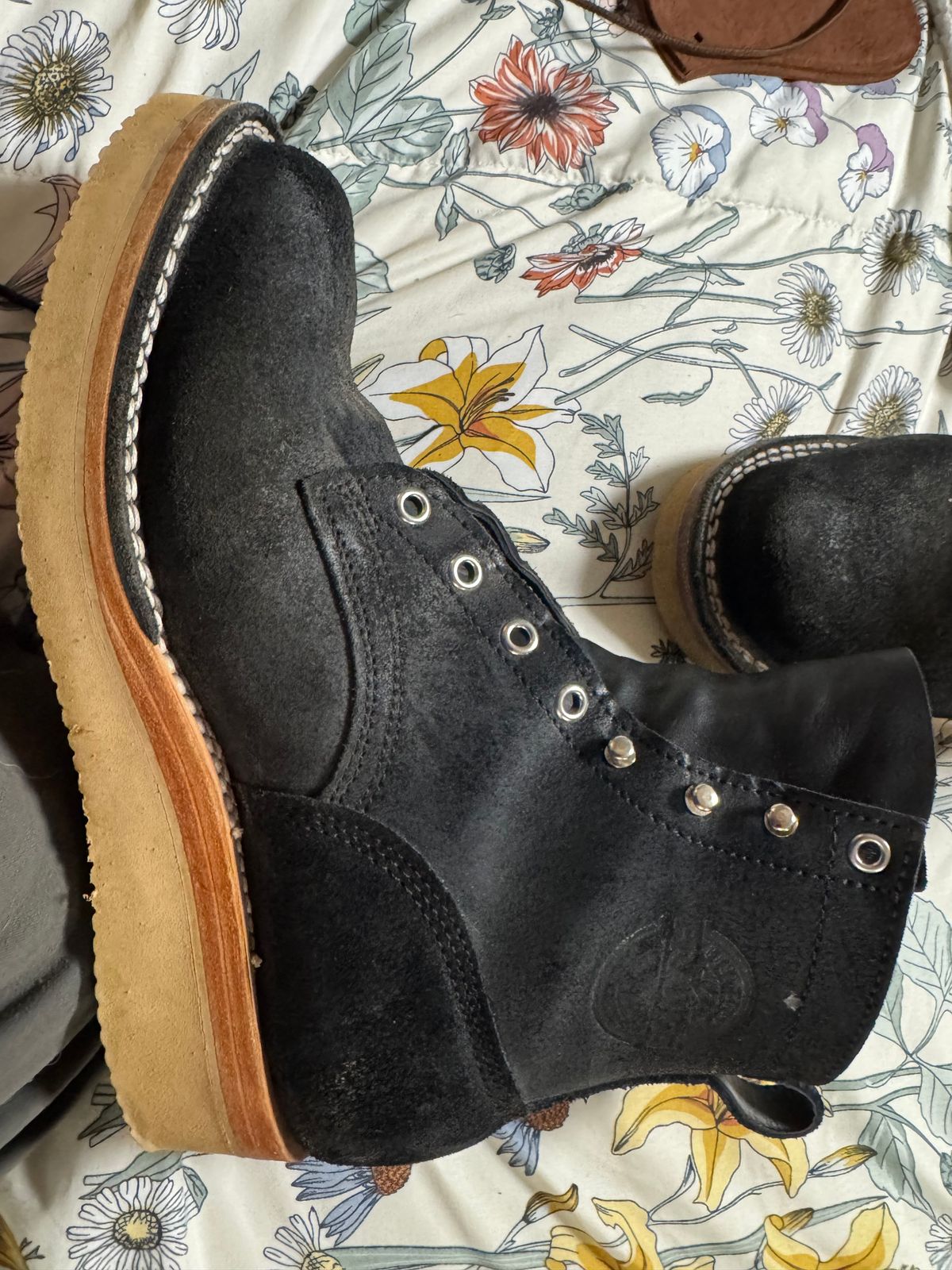 Photo by Shannmoody on June 30, 2025 of the Frank's Boots Rainier in Black Roughout Work Leather.