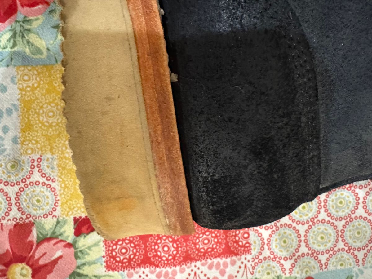 Photo by Shannmoody on June 9, 2025 of the Frank's Boots Rainier in Black Roughout Work Leather.