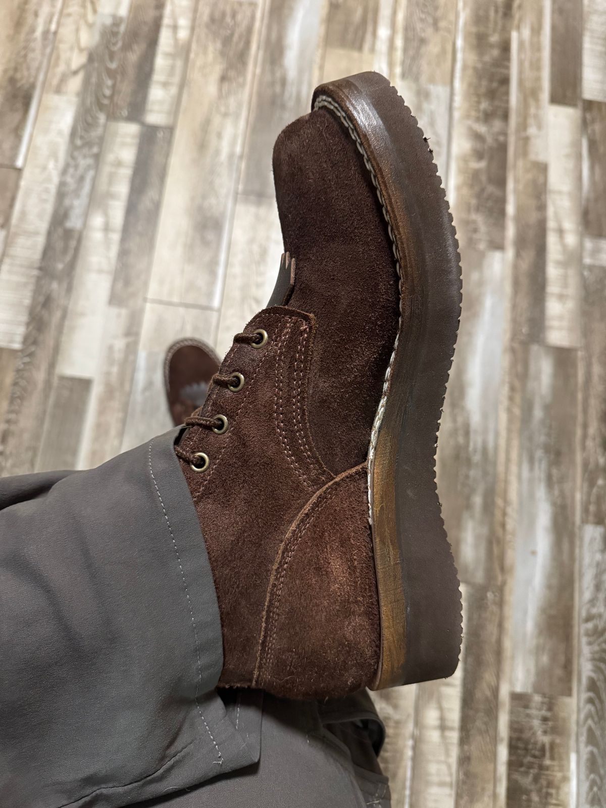 Photo by Shannmoody on June 10, 2025 of the Frank's Boots Rainier in Seidel Mocha Oil Tan Roughout.