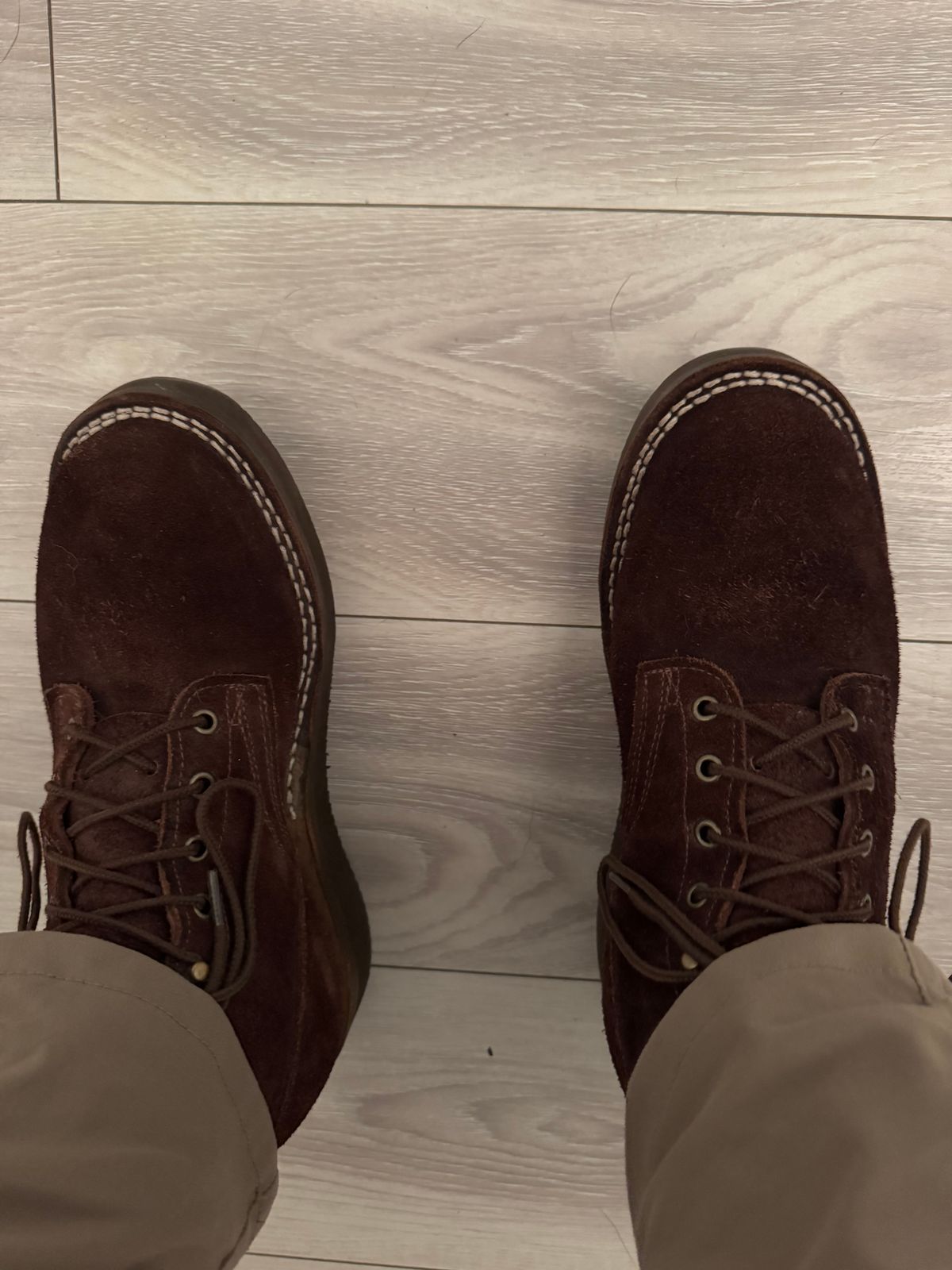 Photo by Shannmoody on July 9, 2025 of the Frank's Boots Rainier in Seidel Mocha Oil Tan Roughout.