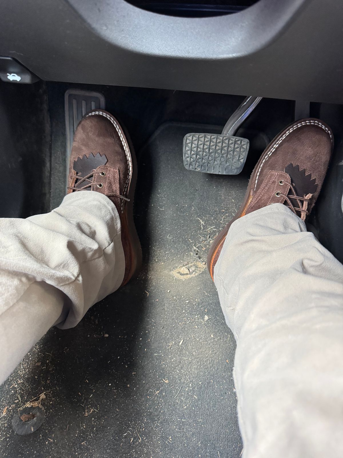 Photo by Shannmoody on May 27, 2025 of the Frank's Boots Rainier in Seidel Mocha Oil Tan Roughout.