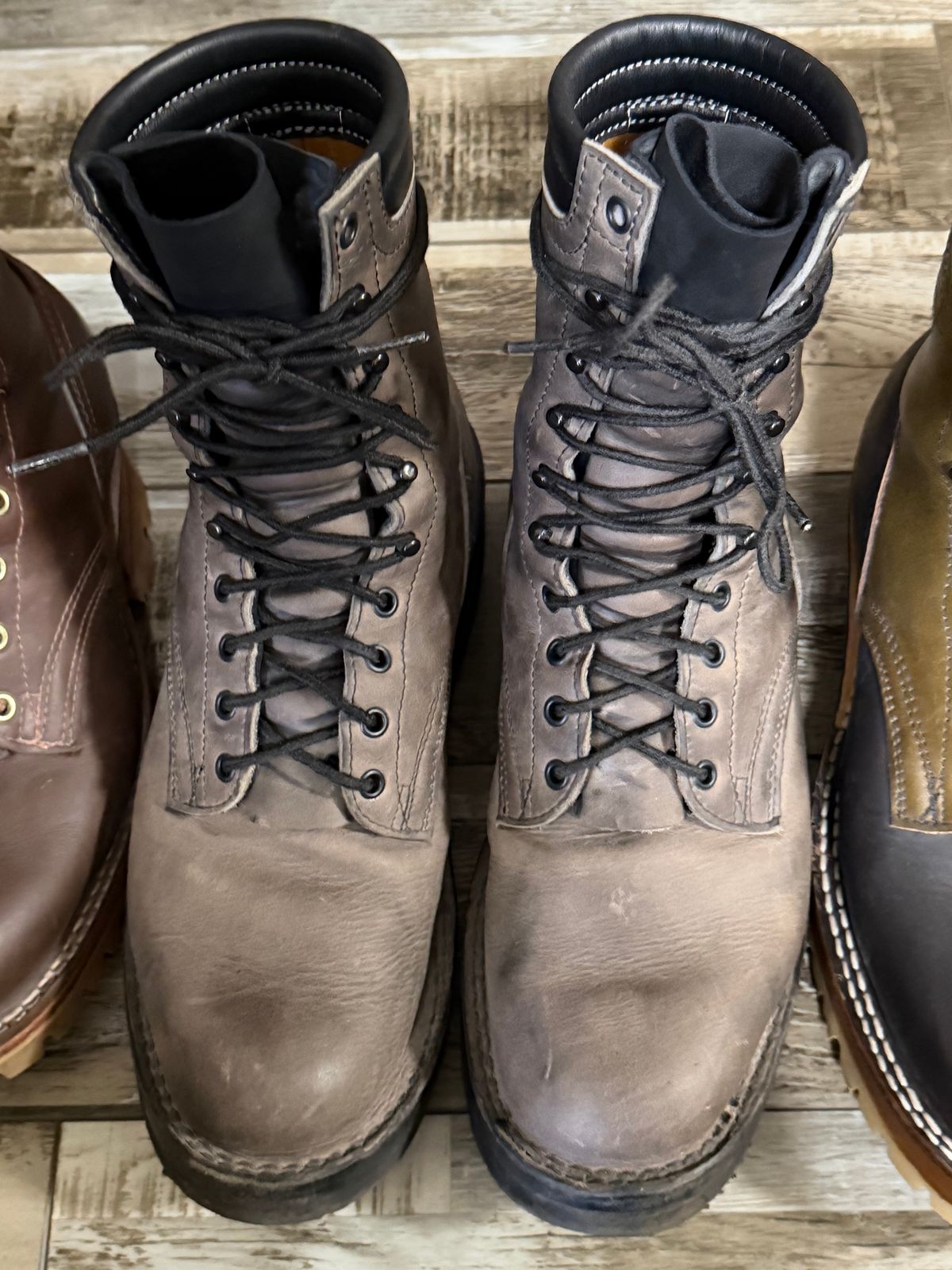 Photo by Shannmoody on December 14, 2025 of the Frank's Boots Rainier in Horween Steel Predator.