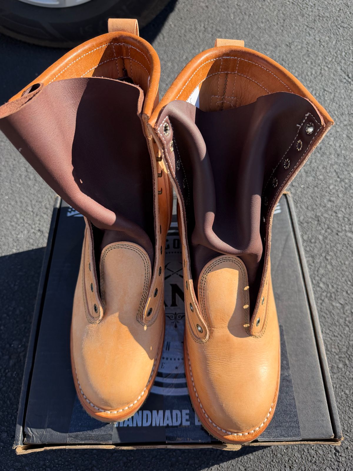 Photo by Shannmoody on February 20, 2026 of the Frank's Boots Natural Heritage in Badalassi Carlo Natural Pueblo And Badalassi Carlo Cognac Plueblo.