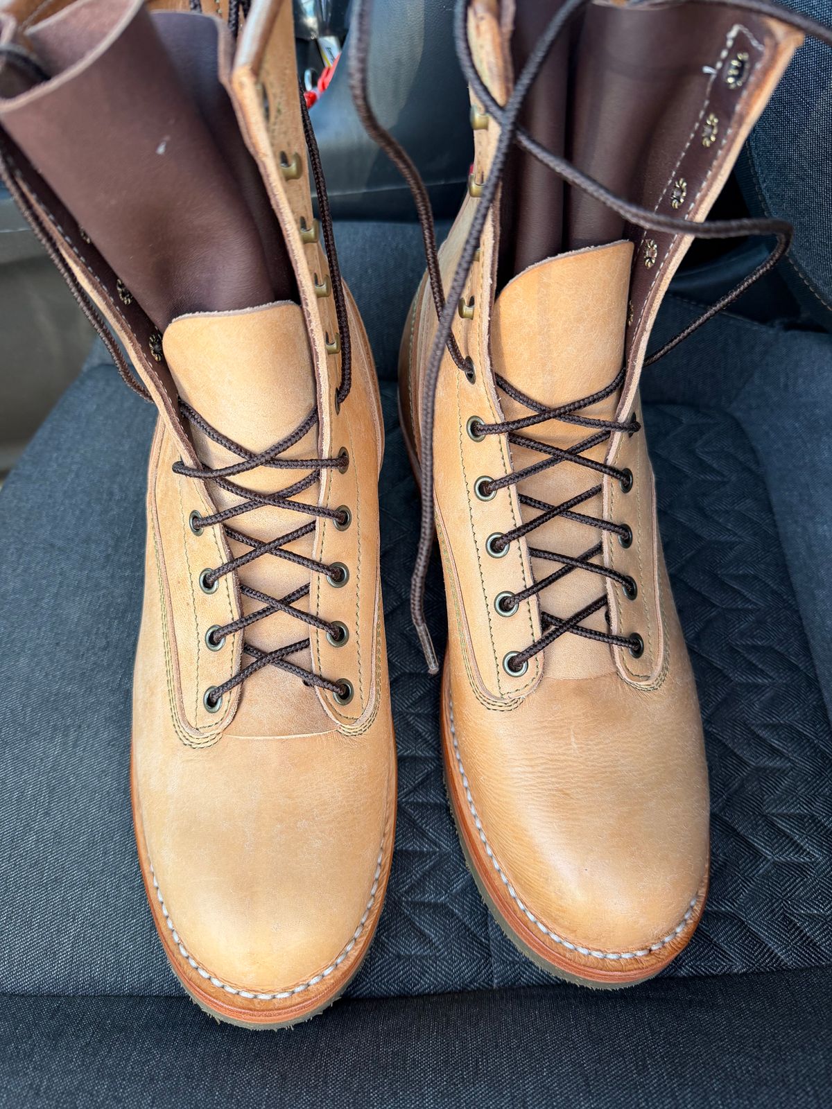 Photo by Shannmoody on February 20, 2026 of the Frank's Boots Natural Heritage in Badalassi Carlo Natural Pueblo And Badalassi Carlo Cognac Plueblo.