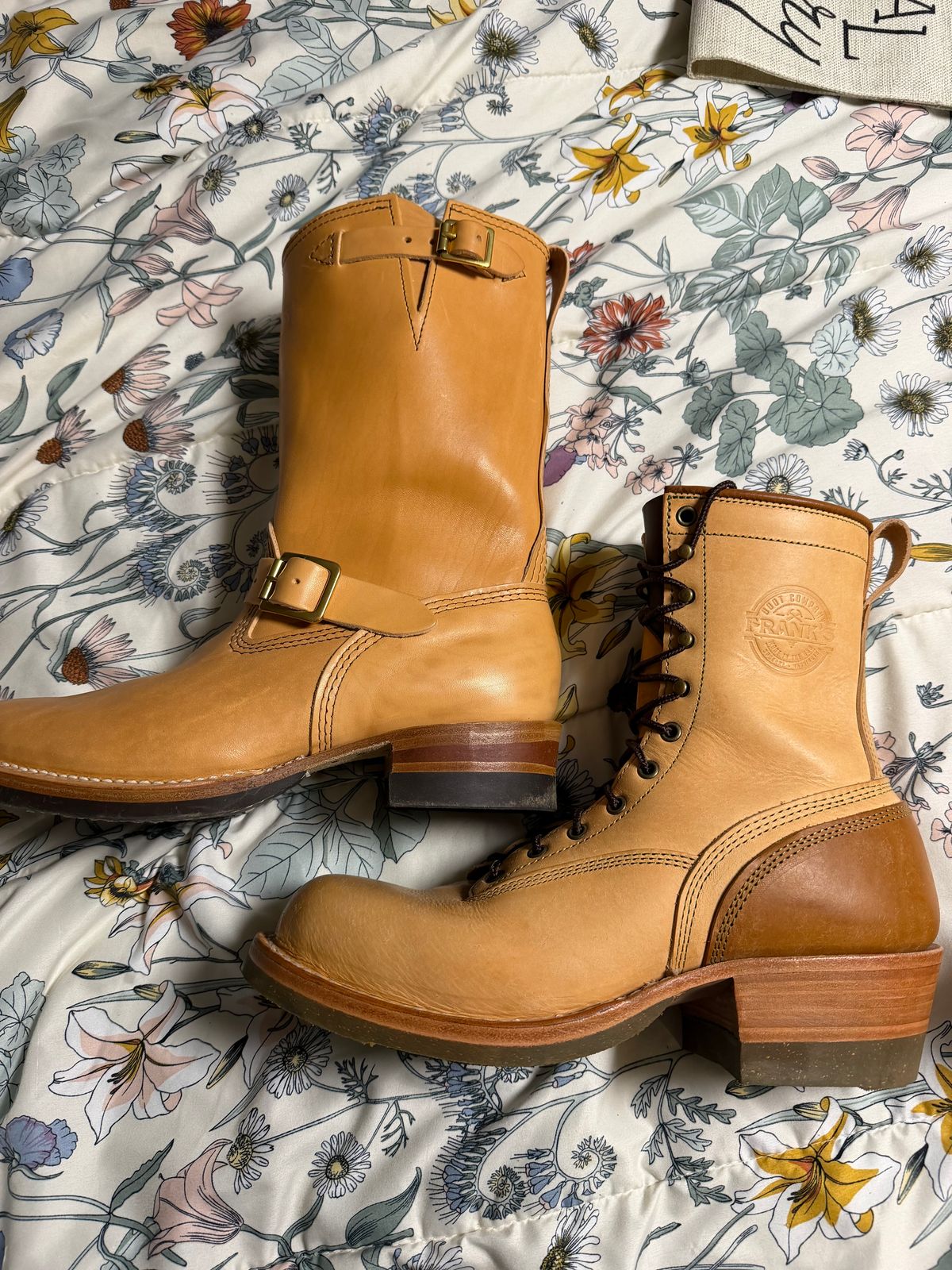 Photo by Shannmoody on February 21, 2026 of the Frank's Boots Natural Heritage in Badalassi Carlo Natural Pueblo And Badalassi Carlo Cognac Plueblo.