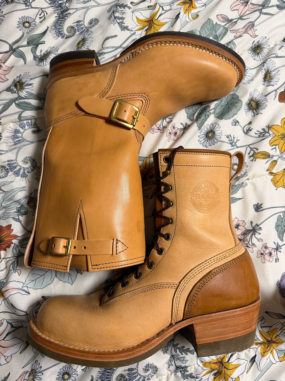 Photo by Shannmoody on February 21, 2026 of the Frank's Boots Natural Heritage in Badalassi Carlo Natural Pueblo And Badalassi Carlo Cognac Plueblo.