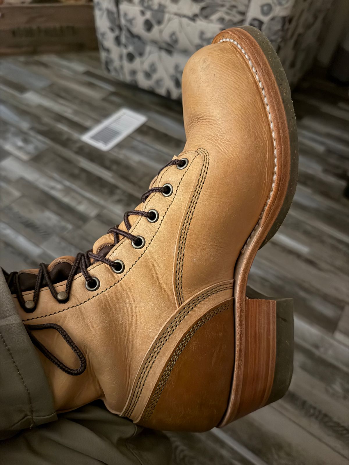 Photo by Shannmoody on March 3, 2026 of the Frank's Boots Natural Heritage in Badalassi Carlo Natural Pueblo And Badalassi Carlo Cognac Plueblo.