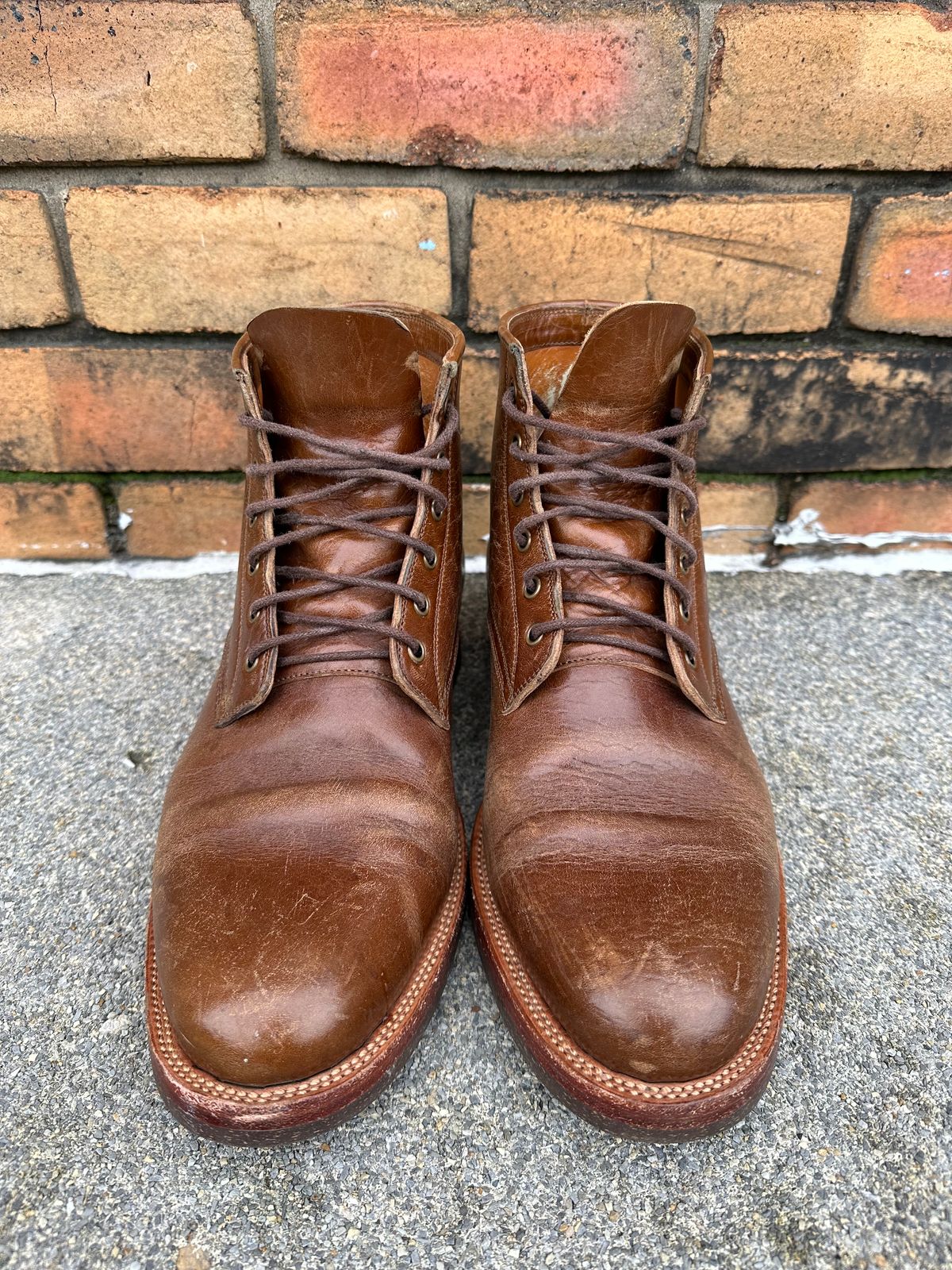 Photo by bucknorris336 on January 3, 2023 of the Tahura Altilis in Shinki Cognac Oiled Horsebutt.