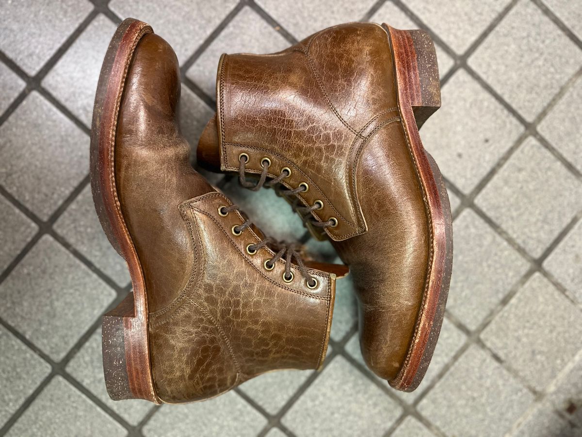 Photo by bucknorris336 on February 3, 2023 of the Tahura Altilis in Shinki Cognac Oiled Horsebutt.