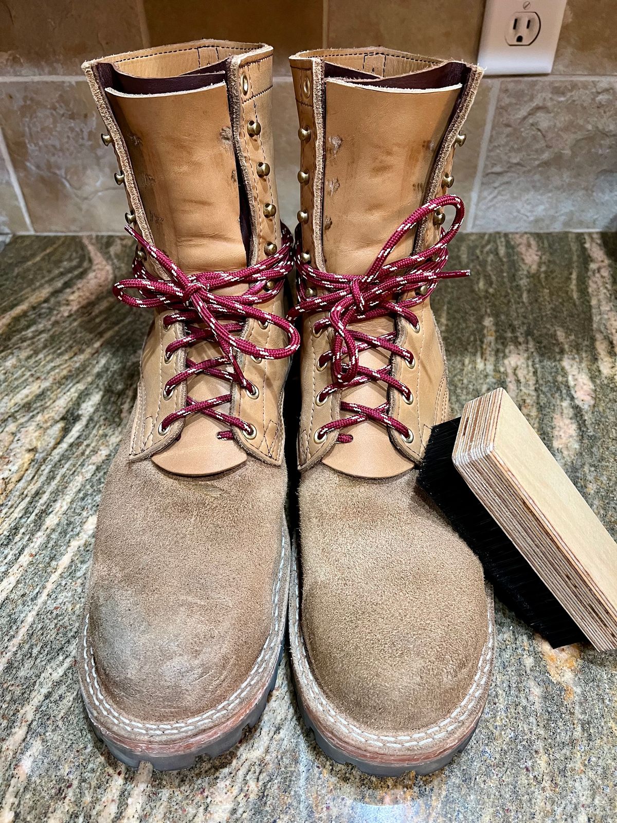 Photo by SpydercoMariner on November 10, 2023 of the Nicks BuilderPro in Seidel 1964 Tan.