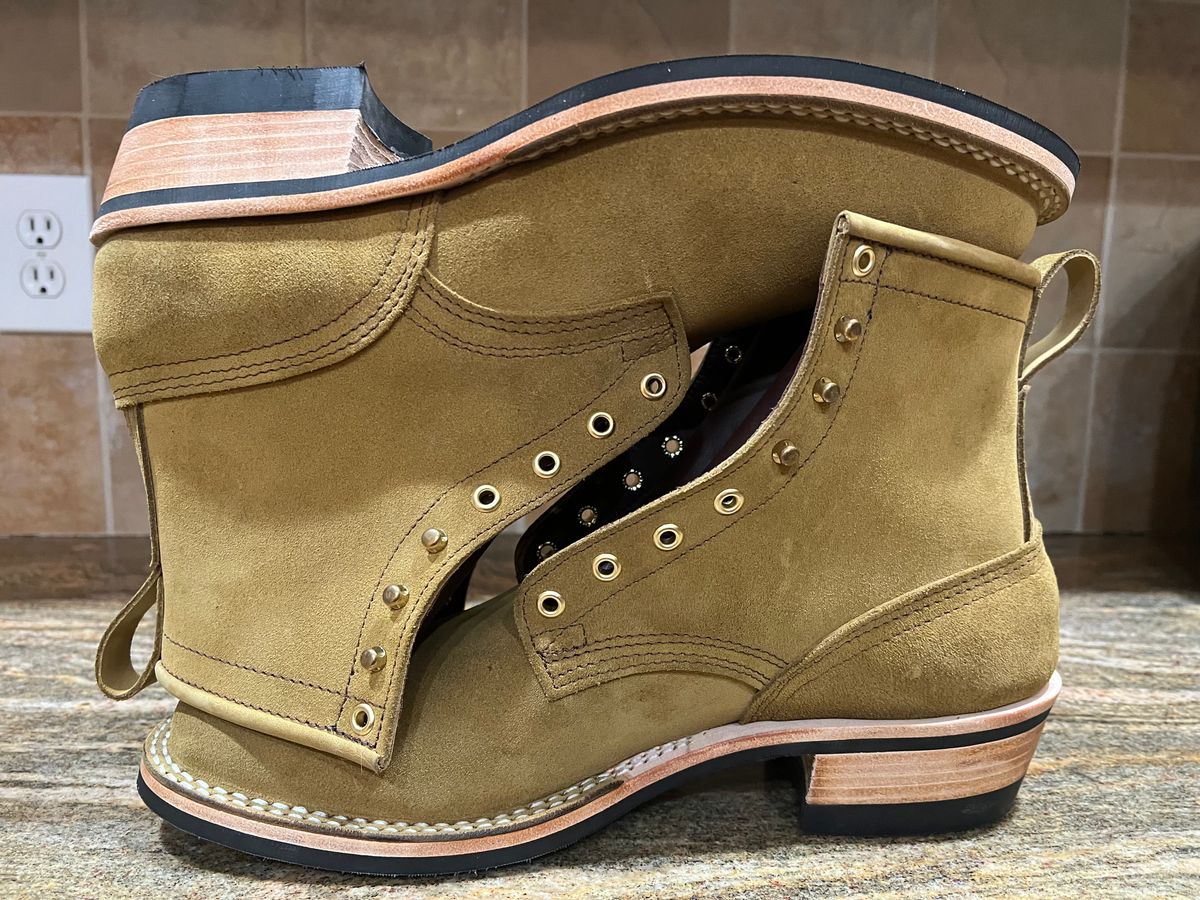 Photo by SpydercoMariner on February 28, 2026 of the Nicks Robert in Seidel Weathershield Coyote Roughout.