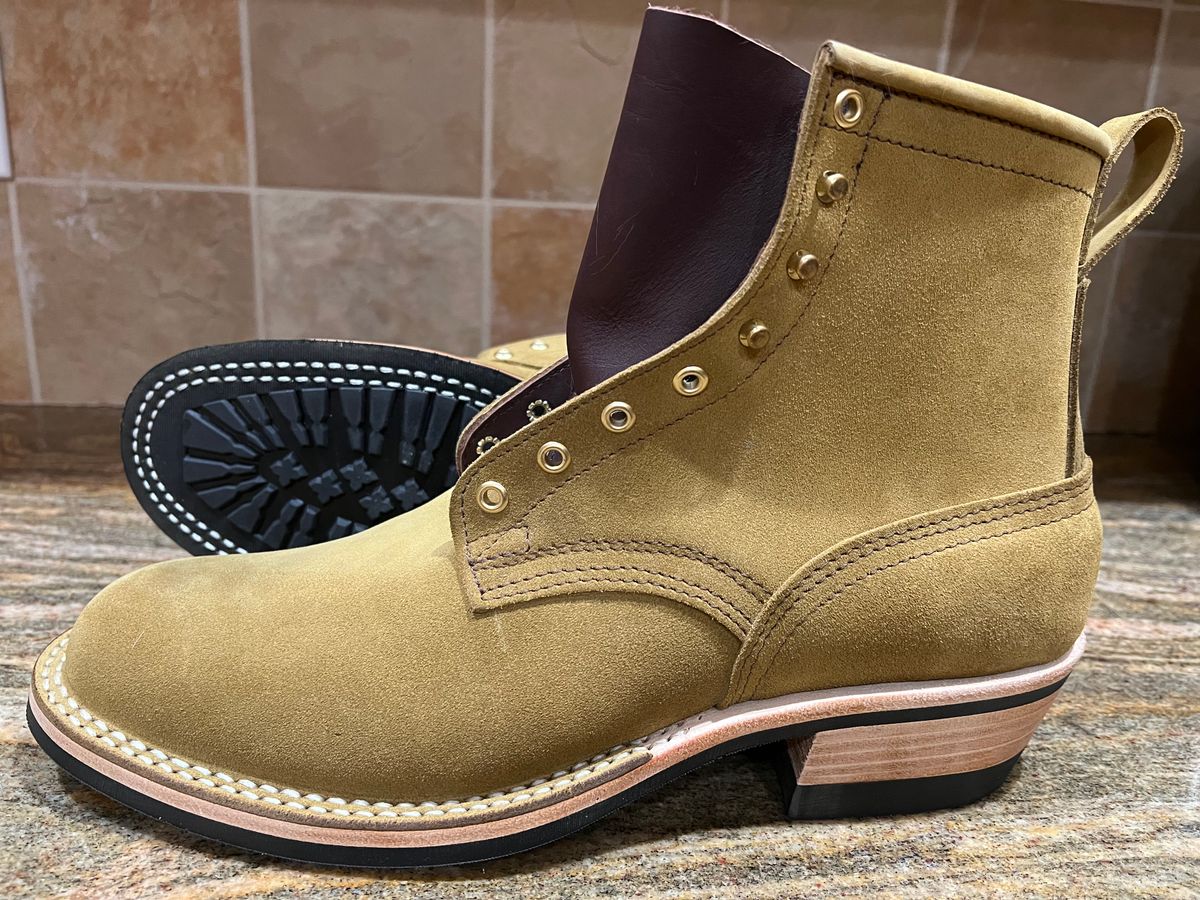 Photo by SpydercoMariner on February 28, 2026 of the Nicks Robert in Seidel Weathershield Coyote Roughout.