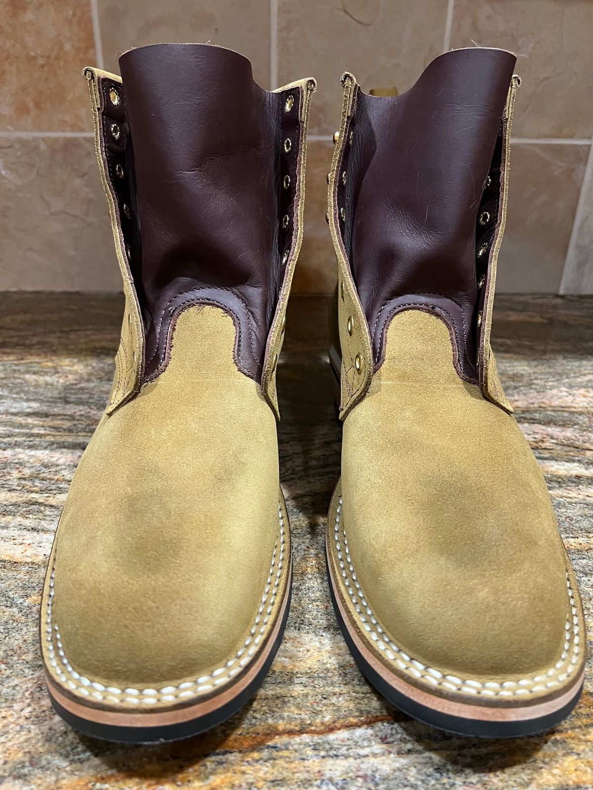 Photo by SpydercoMariner on February 28, 2026 of the Nicks Robert in Seidel Weathershield Coyote Roughout.