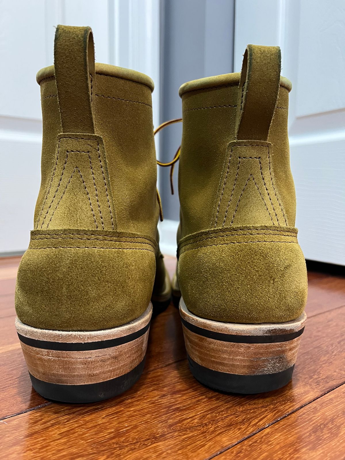 Photo by SpydercoMariner on May 3, 2026 of the Nicks Robert in Seidel Weathershield Coyote Roughout.