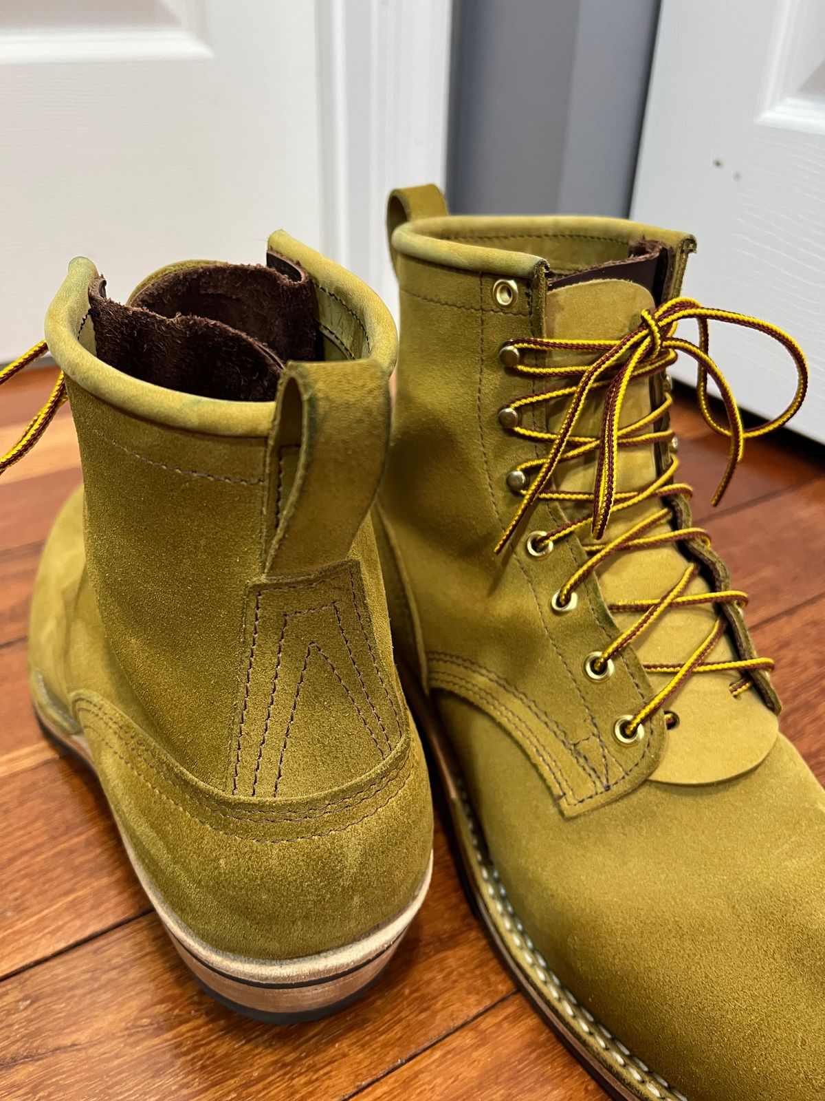 Photo by SpydercoMariner on May 3, 2026 of the Nicks Robert in Seidel Weathershield Coyote Roughout.